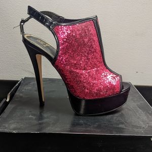 Preowned Women's 11 "Grandeur" Magnta Glitter Heels